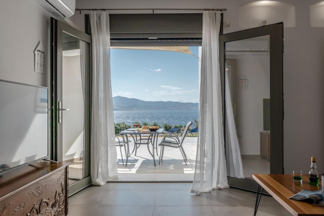 Dionysus House And Ariadne Apartment Stelida  Exterior foto