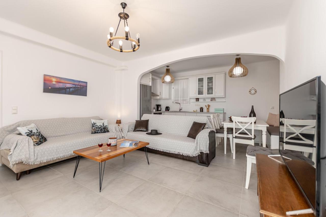 Dionysus House And Ariadne Apartment Stelida  Exterior foto